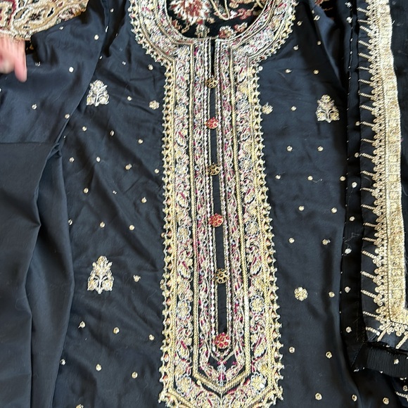 ASIM JOFA SALWAR KAMEEZ BRAND NEW - INDIAN DRESS - PARTY  FOR SPECIAL OCCASIO - Picture 3 of 5